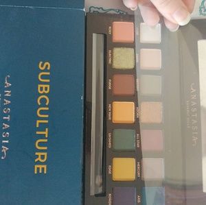 Anastasia subculture pallette